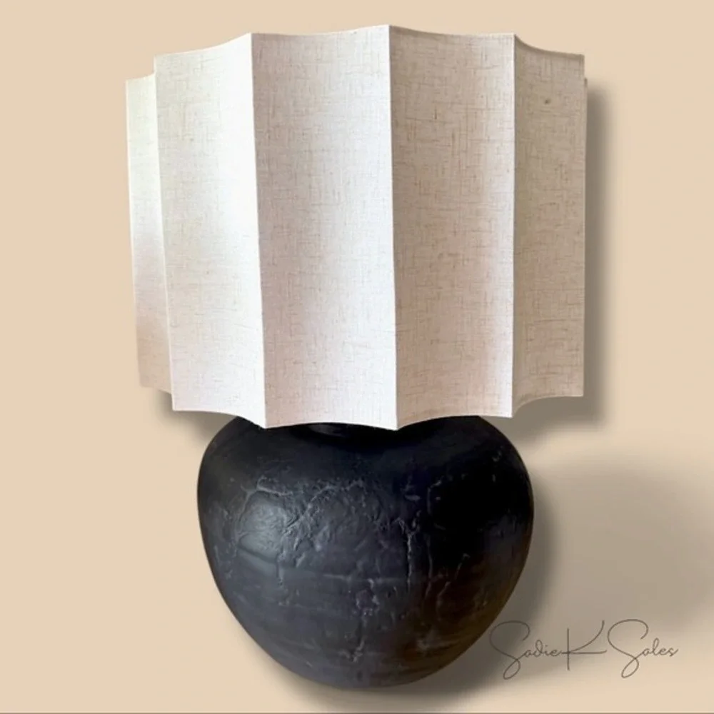Oversized Ceramic Table Lamp Fluted Shade Black/White -‎ Hearth & Hand Magnolia
